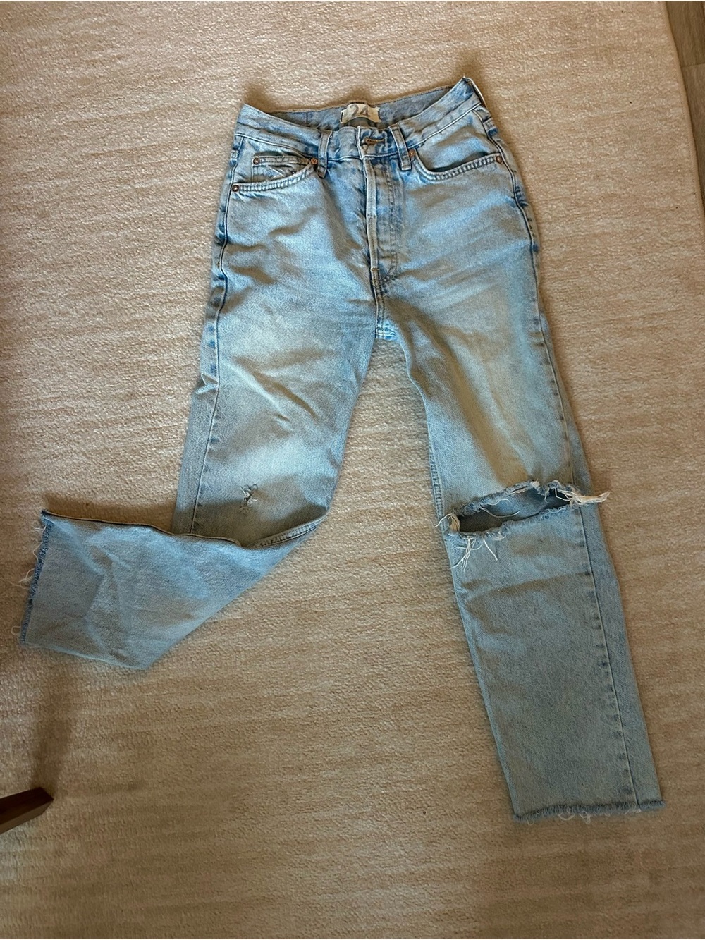 Free People Light wash Blue Straight-Leg Distressed Jeans